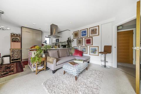 2 bedroom flat for sale, Trewsbury Road, Sydenham