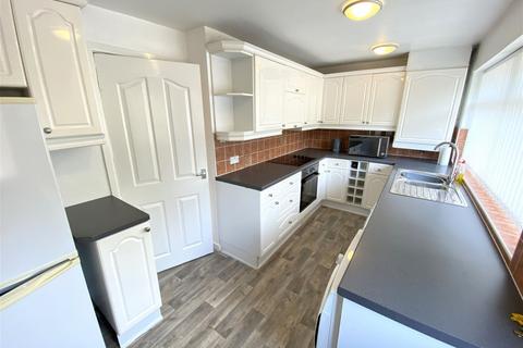 13 Alpine Drive, Royton, Oldham, OL2 5HA