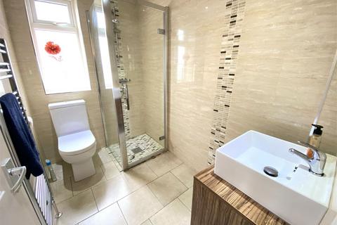 13 Alpine Drive, Royton, Oldham, OL2 5HA