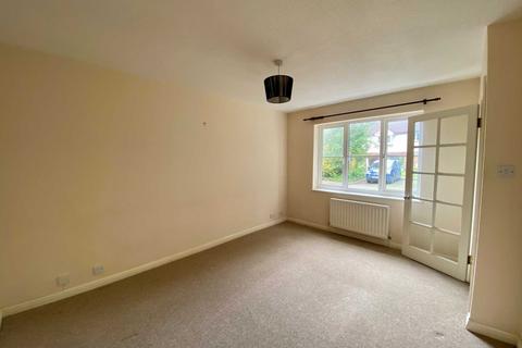 2 bedroom end of terrace house to rent, Anxey Way, Aylesbury HP17