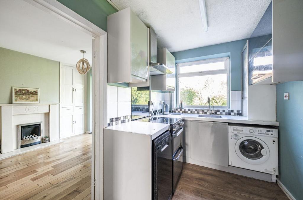 Meeting Close, Cotton End, Bedford 3 bed semidetached house for sale