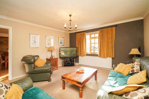 3 bedroom cottage for sale, Valley Road, Dronfield S18