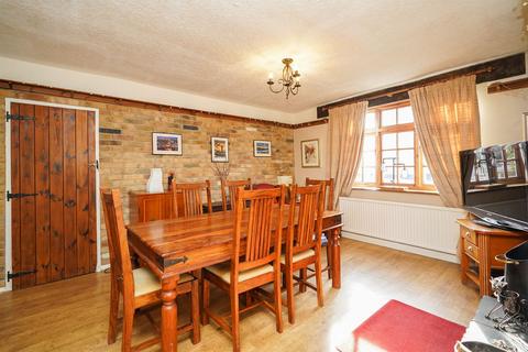 3 bedroom cottage for sale, Valley Road, Dronfield S18