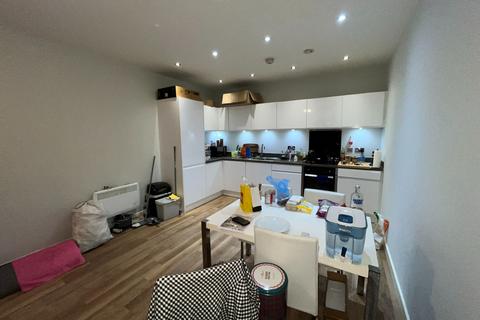 2 bedroom flat to rent, 4 Tate House, 5-7 New York Road, Leeds, West Yorkshire, LS2 7QW, UK