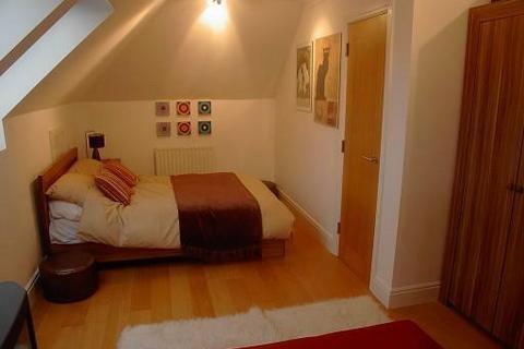 6 bedroom detached house to rent, Ascot,  Berkshire,  SL5