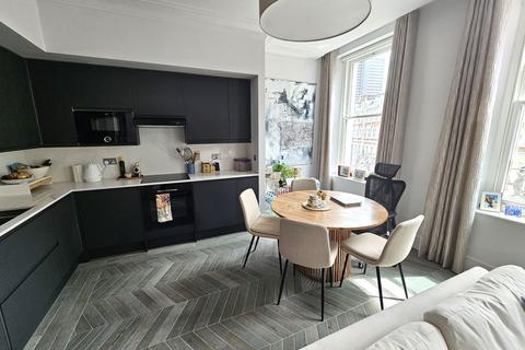 1 bedroom flat to rent, Emperors Gate, London, SW7 4HJ