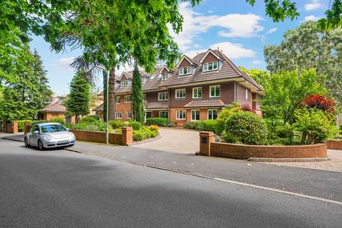 Flat 9, Cavendish Court Cavendish Road, Weybridge, KT13 0JN