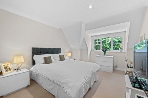 Flat 9, Cavendish Court Cavendish Road, Weybridge, KT13 0JN