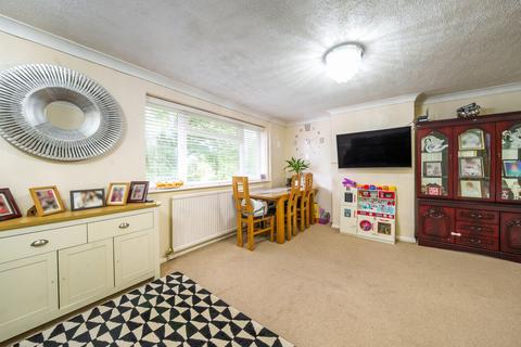 2 bedroom maisonette for sale, Ratcliffe Road, Farnborough, Hampshire, GU14