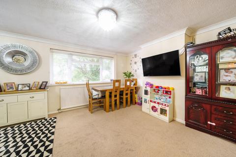 2 bedroom maisonette for sale, Ratcliffe Road, Farnborough, Hampshire, GU14