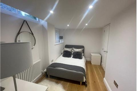 1 bedroom house to rent, High Cross, Ivy Hatch , Kent
