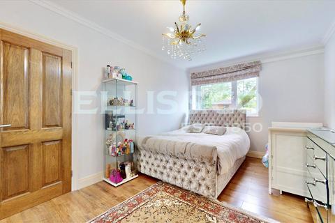 3 bedroom apartment for sale, Kingsgate, Wembley, HA9