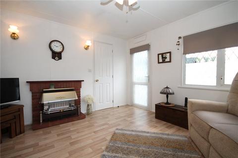 2 bedroom detached house for sale, Riverhill Gardens, Worcester Park KT4