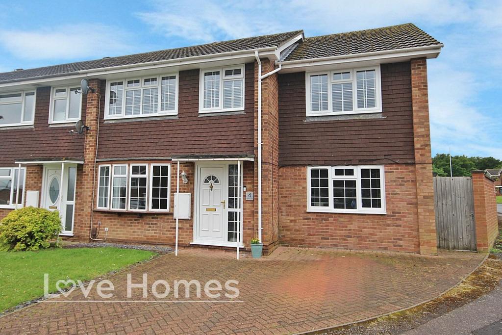 Rosebay Close, Flitwick 4 bed end of terrace house for sale £425,000