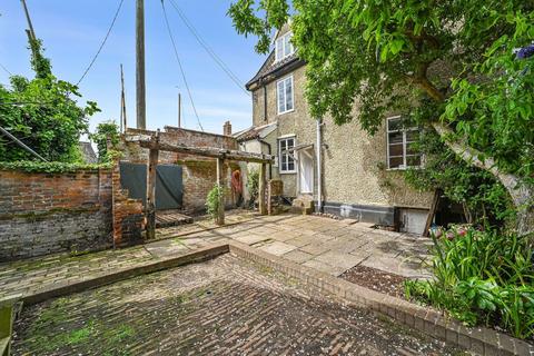 4 bedroom end of terrace house for sale, Quayside, Woodbridge