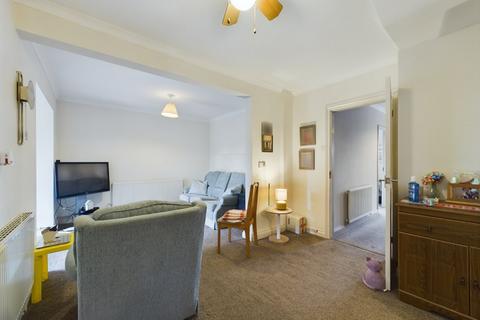 63 Blenheim Road, Worcester, WR2 5NQ
