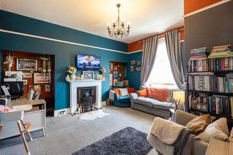 2 bedroom flat for sale, Lower Kings Cliff, St. Helier, Jersey