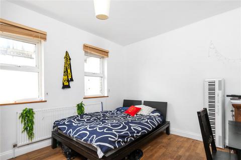 3 bedroom ground floor flat for sale, Drayton Park, London, N5