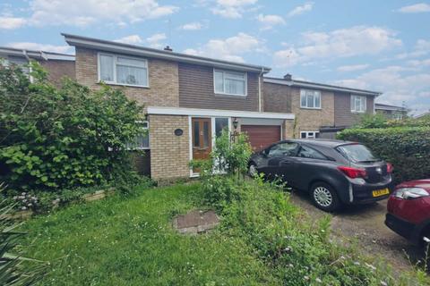 4 bedroom detached house for sale, Brompton Close, Luton LU3