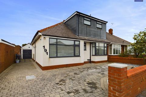4 bedroom semi-detached house for sale, Squires Gate Lane, Blackpool, FY4