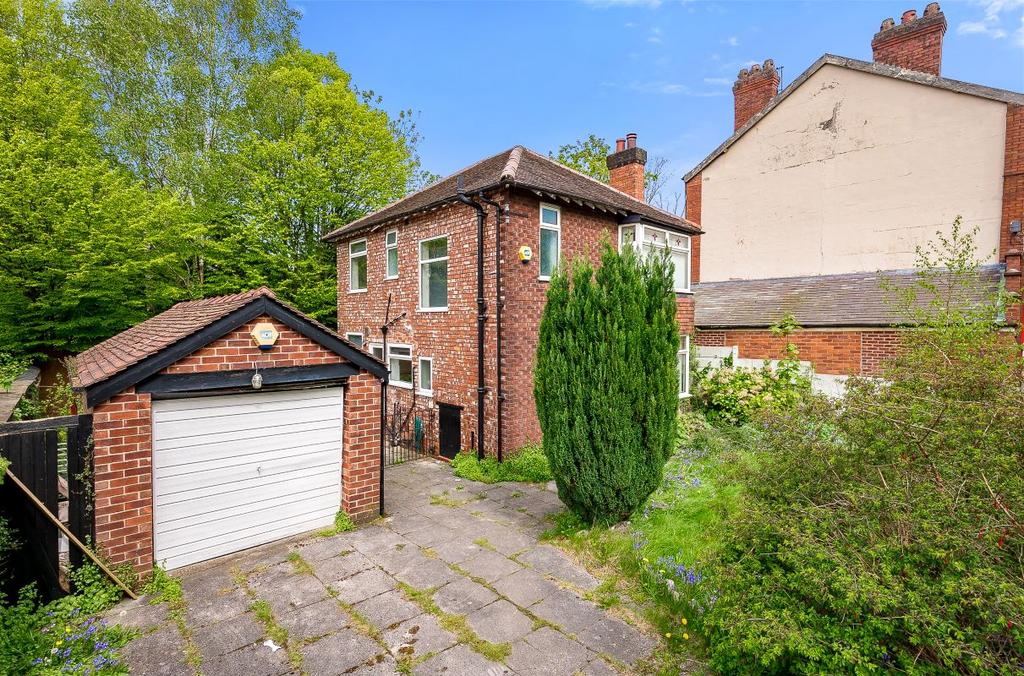 Kennerley Road, Stockport SK2 3 bed detached house for sale £260,000