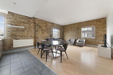 3 bedroom flat for sale, Orchard Place, London, E14