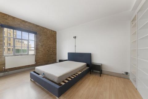 3 bedroom flat for sale, Orchard Place, London, E14