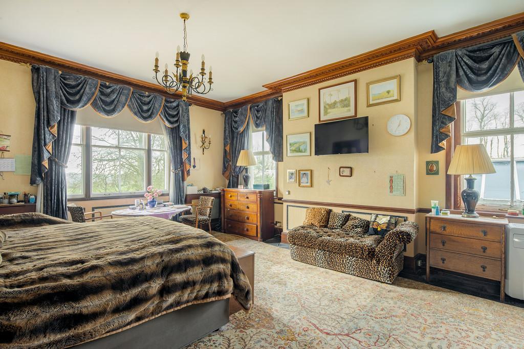 Langley Lodge HR 040