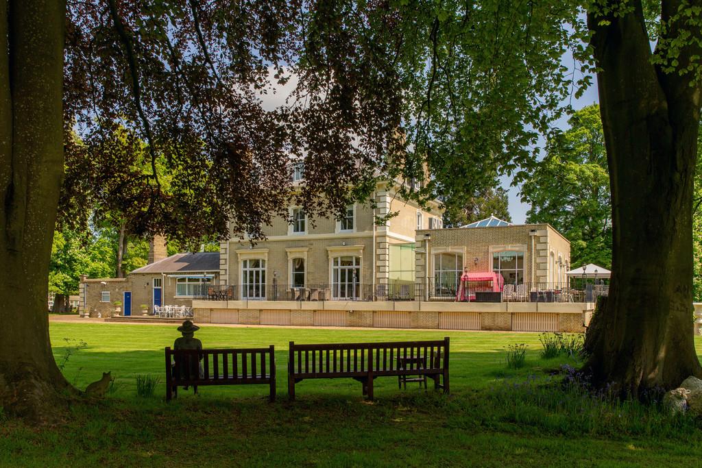 Langley Lodge New HR 002