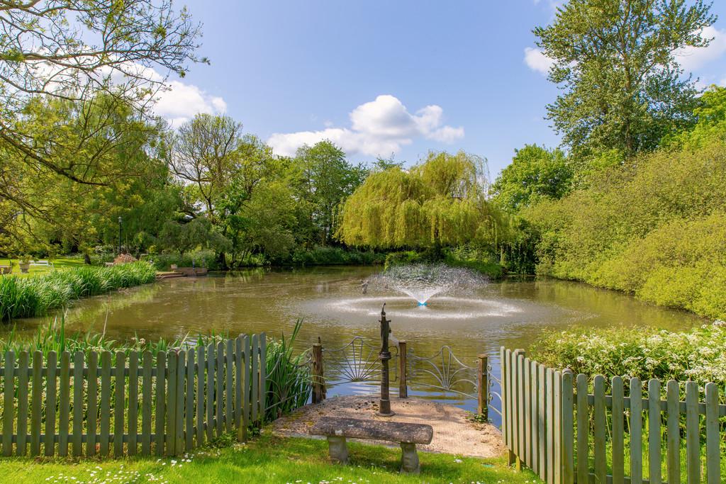 Langley Lodge New HR 006