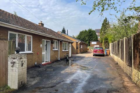 4a Ash Grove, Burntwood, WS7 4TG