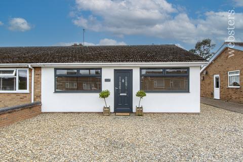 2 bedroom semi-detached bungalow for sale, Merlin Avenue, Norwich NR7