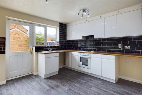 3 bedroom terraced house for sale, Cooper Close, Towcester, NN12