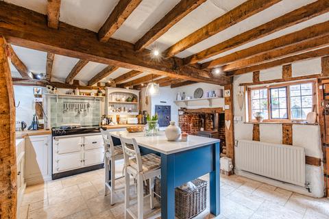 4 bedroom cottage for sale, Cargate Common