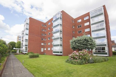 2 bedroom apartment for sale, Portsmouth Road, Surbiton KT6