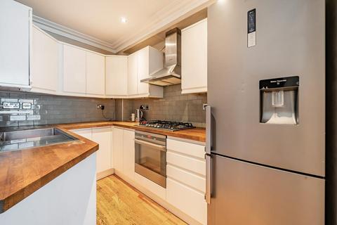 3 bedroom flat for sale, Penford Street, Camberwell SE5