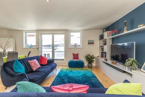 2 bedroom flat for sale, Middle Street, Brighton, BN1 2RP