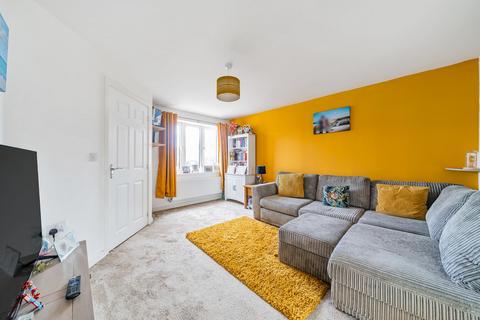 92 Buzzard Way, Cranbrook, Exeter, EX5 7GX