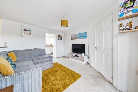 92 Buzzard Way, Cranbrook, Exeter, EX5 7GX