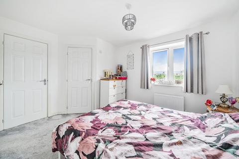92 Buzzard Way, Cranbrook, Exeter, EX5 7GX