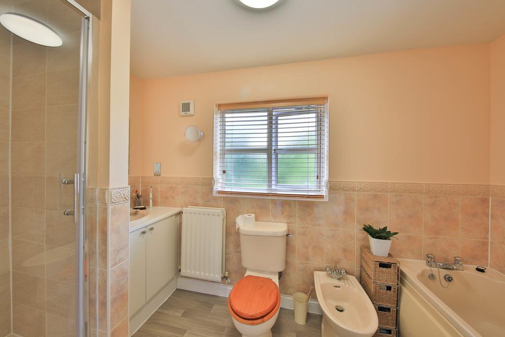 Ensuite 1-2