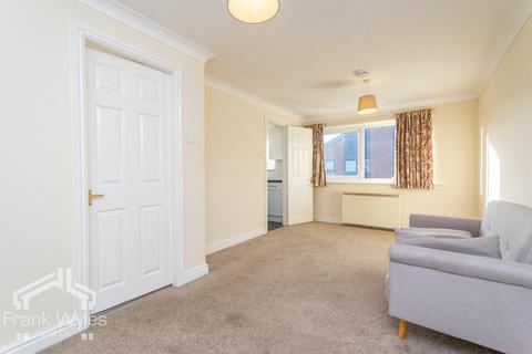1 bedroom flat to rent, Badgers Walk East, Lytham St Annes, Lancashire