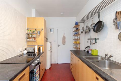 3 bedroom apartment to rent, Forth Street, Edinburgh, Midlothian