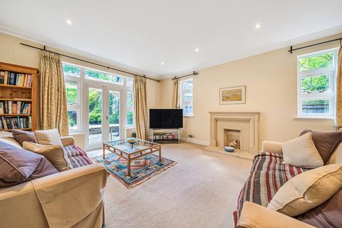 4 bedroom detached house for sale, Maybury Hill, Woking, GU22