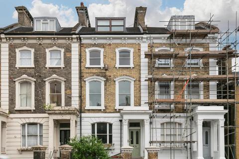 1 bedroom flat for sale, East Hill, London