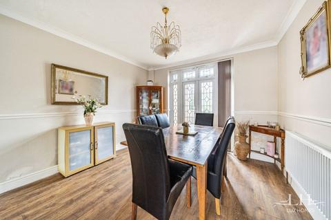 3 bedroom semi-detached house for sale, Glanville Drive, Hornchurch