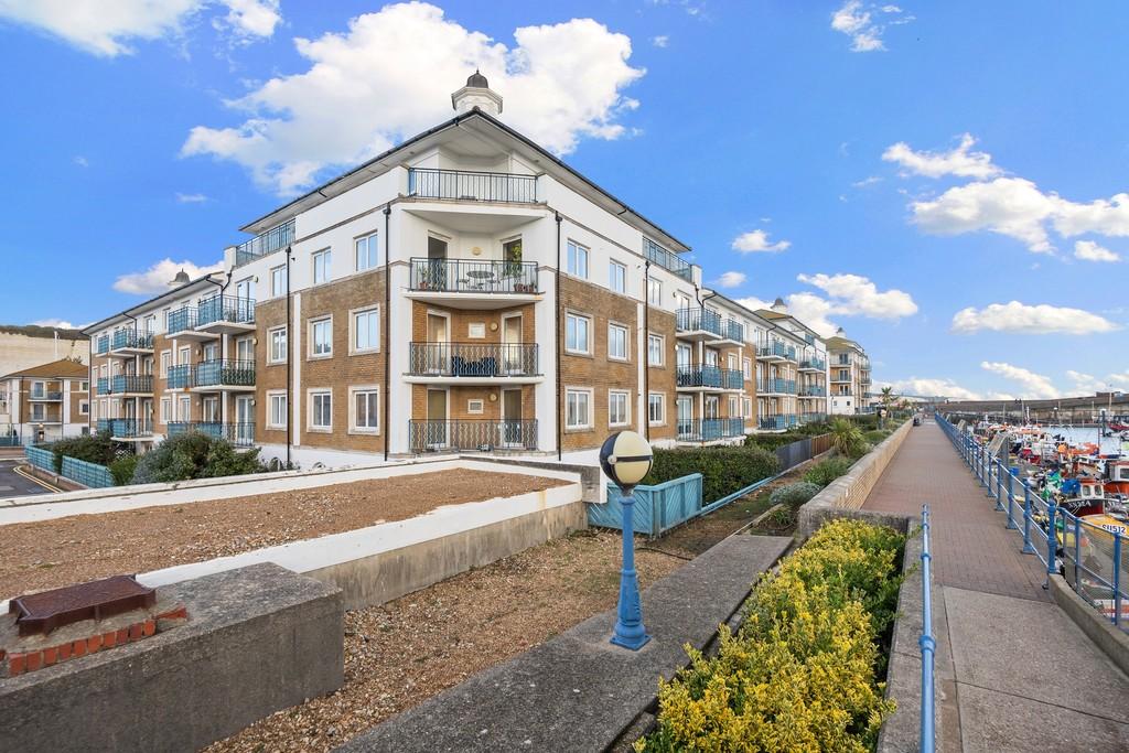 Britannia Court, 36 018