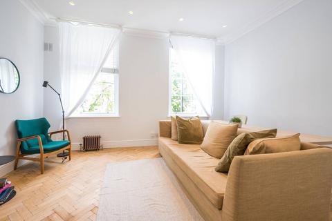 1 bedroom flat to rent, Calthorpe Street, Bloomsbury, London, WC1X