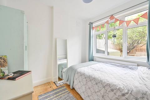 2 bedroom maisonette for sale, Buller Close, Peckham, London, SE15