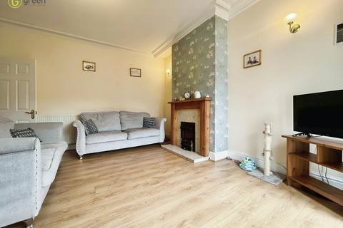 3 bedroom end of terrace house for sale, The Green, Birmingham B36